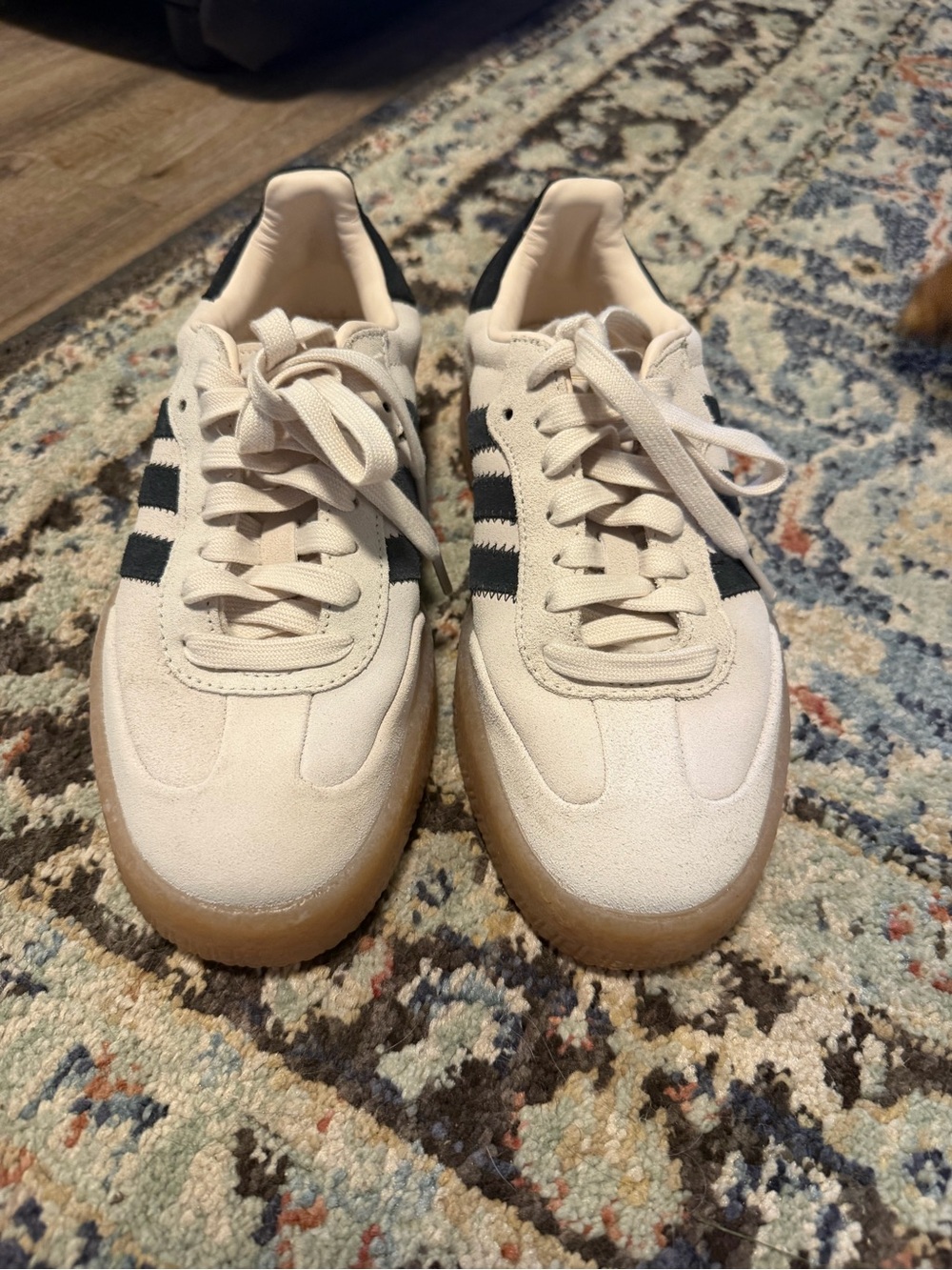 Cream adidas sambas - Picture 2 of 10